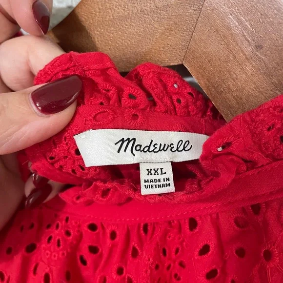 Madewell Plus Size Embroidered Eyelet Ruffle-Neck Keyhole Top - Picture 10 of 10